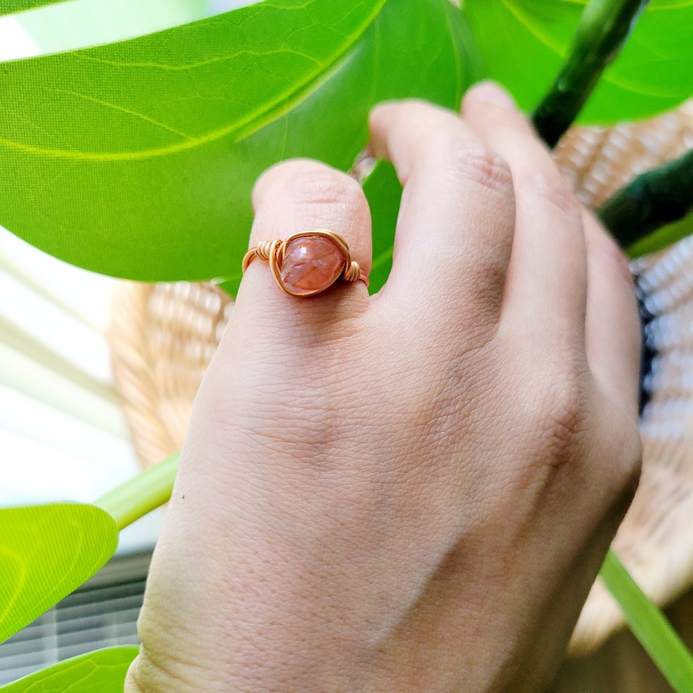 Dainty Handmade Silver Stone Wire Ring, size 3.75